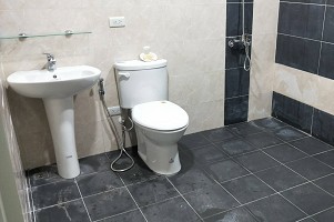 浴室職人彰化浴室翻新案例：現代風格衛浴