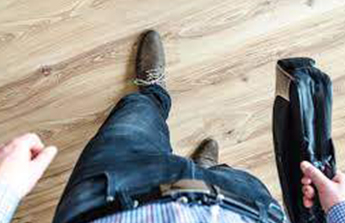 架高木地板共鳴問題分析