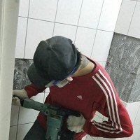 小賴工程打除師傅韋師傅，高效安全