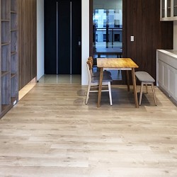 鋐哥地板SPC地板的極致耐磨表面