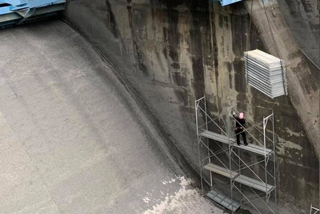 真星鷹架專業團隊在台中鷹架工程現場