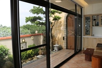 充足光線與通風的居住環境